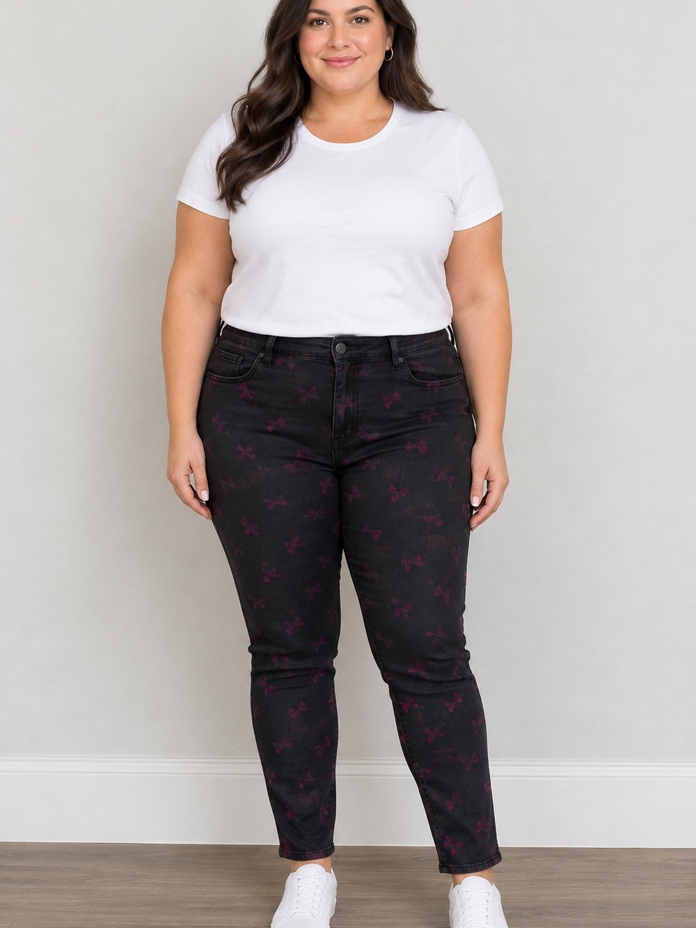 Tinseltown Black Mid-Rise Skinny Jeans with Red Bow Print – Women’s 15